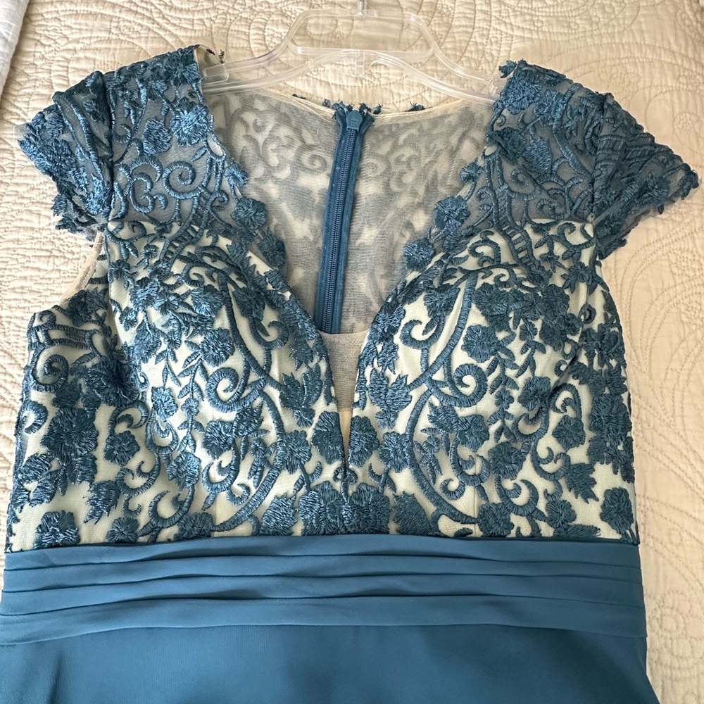 JJ’s House Teal Blue Lace Top Evening Gown - Picture 5 of 6